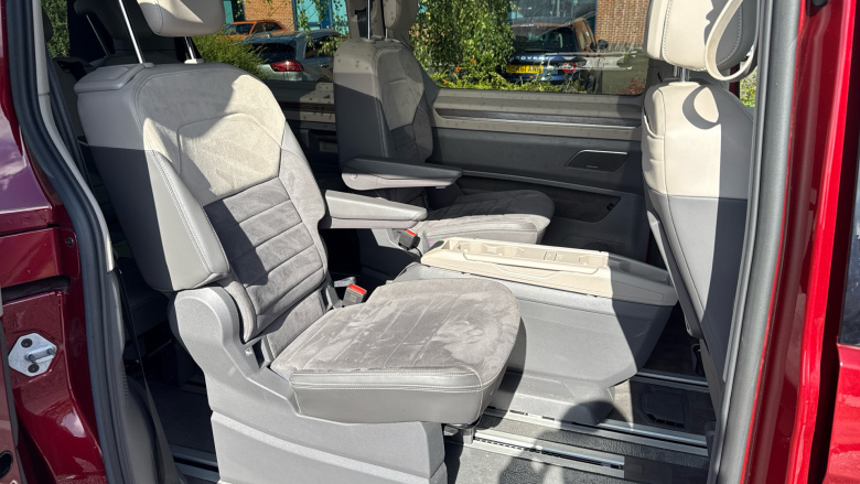 Volkswagen Multivan 2.0 TSI Style 5dr LWB DSG Petrol Estate